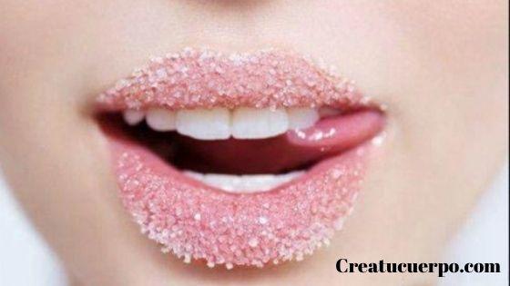 como hidratar los labios con azúcar 